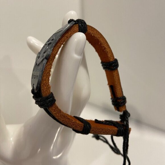 Handmade Leather Bracelet With Metal Anchor Plate Brave Design Adjustable - Picture 2 of 6